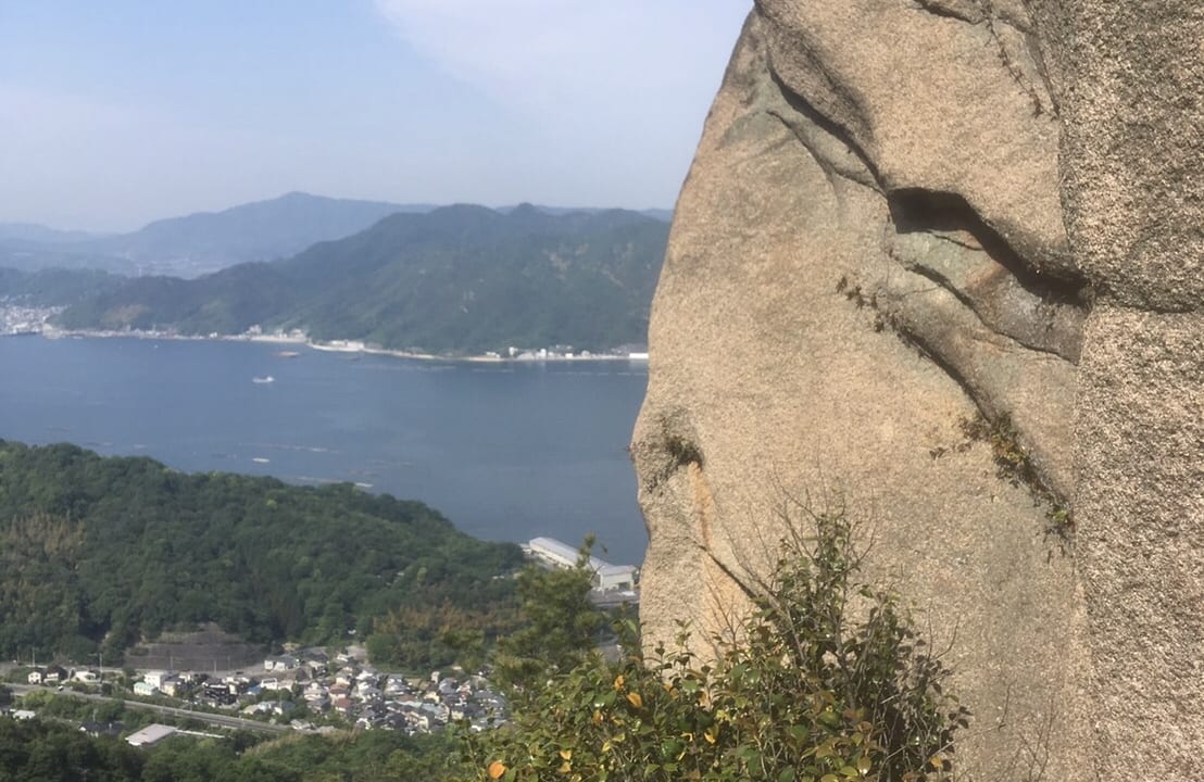 烏帽子岩山