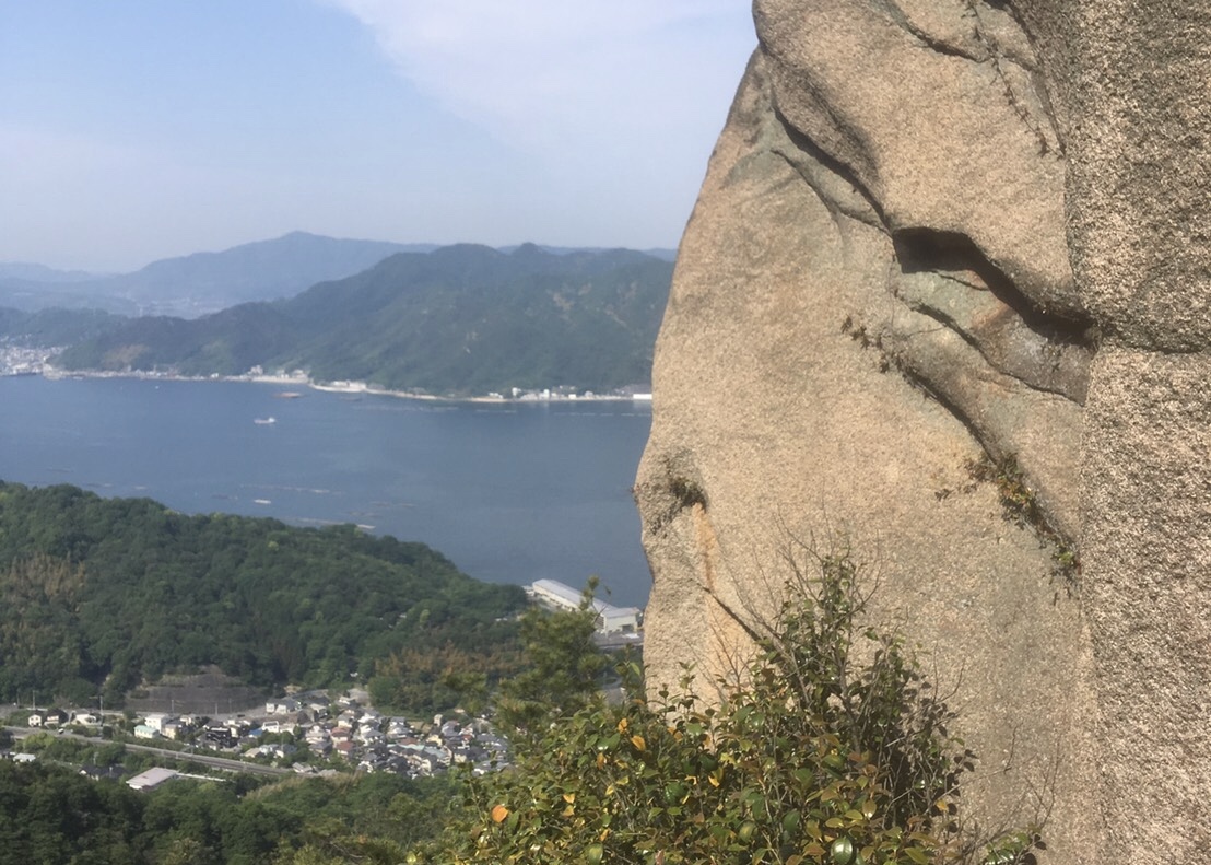 烏帽子岩山