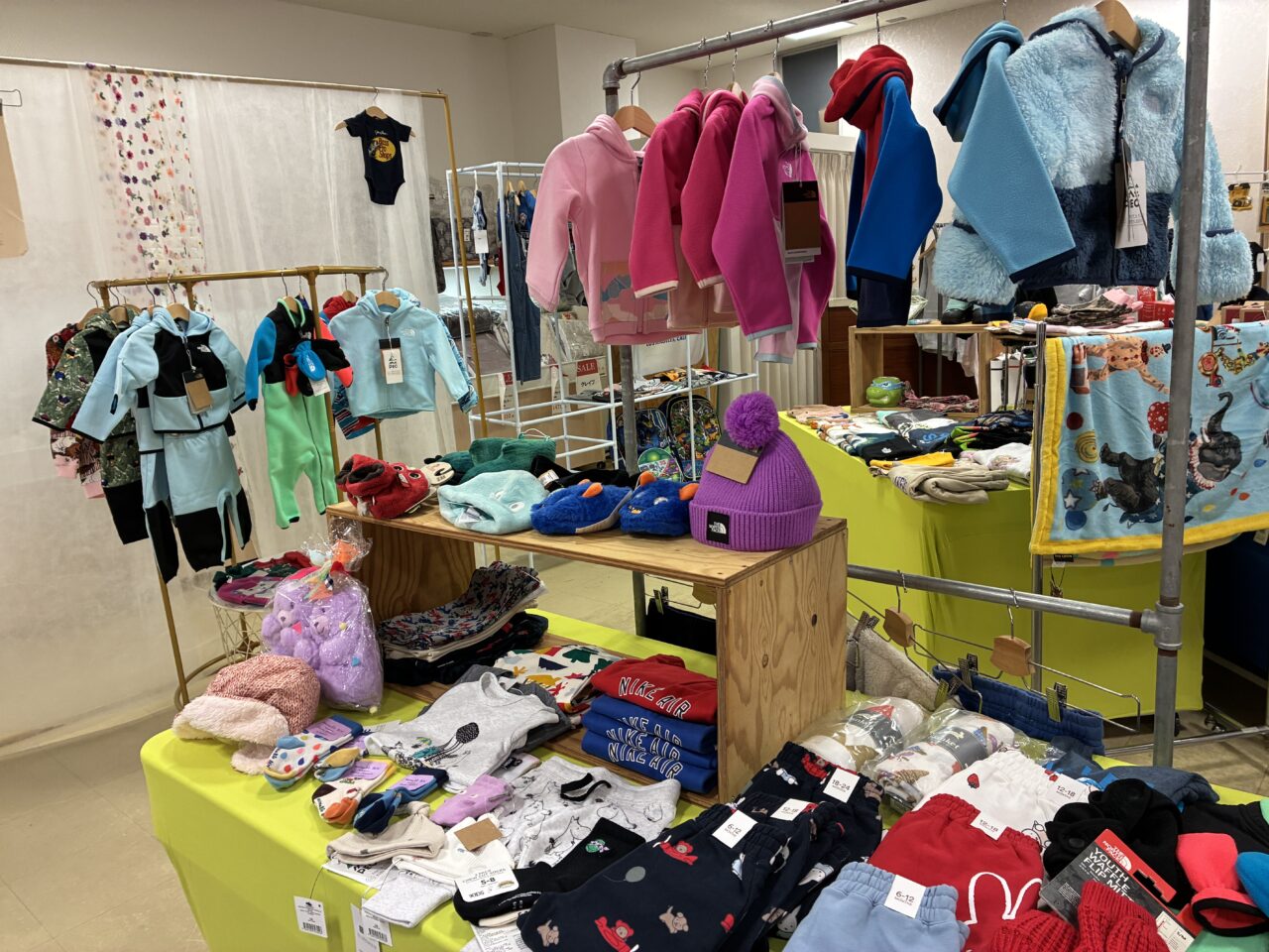 Yakeyama Goodie Days Market