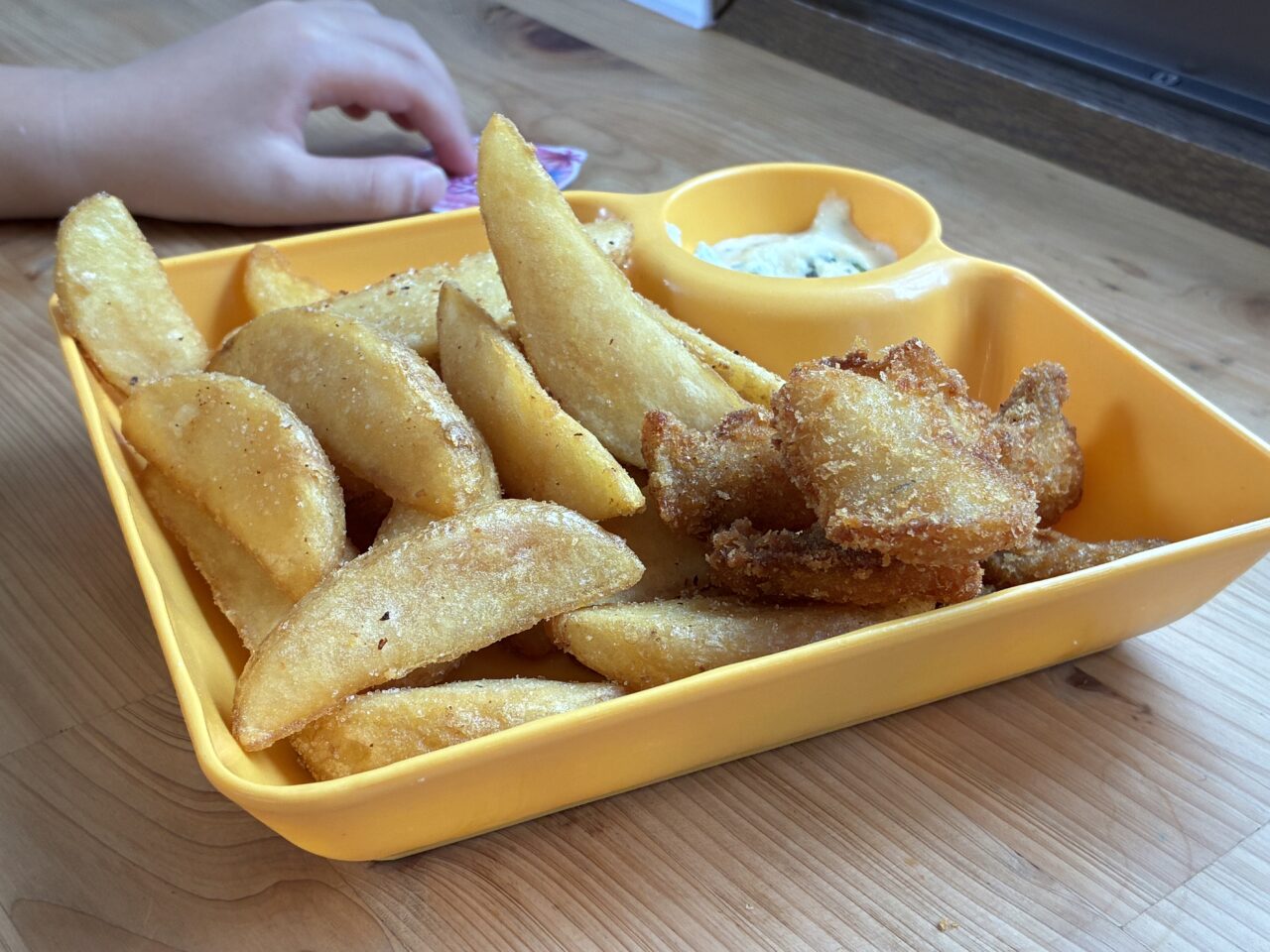 島ギャル食堂
